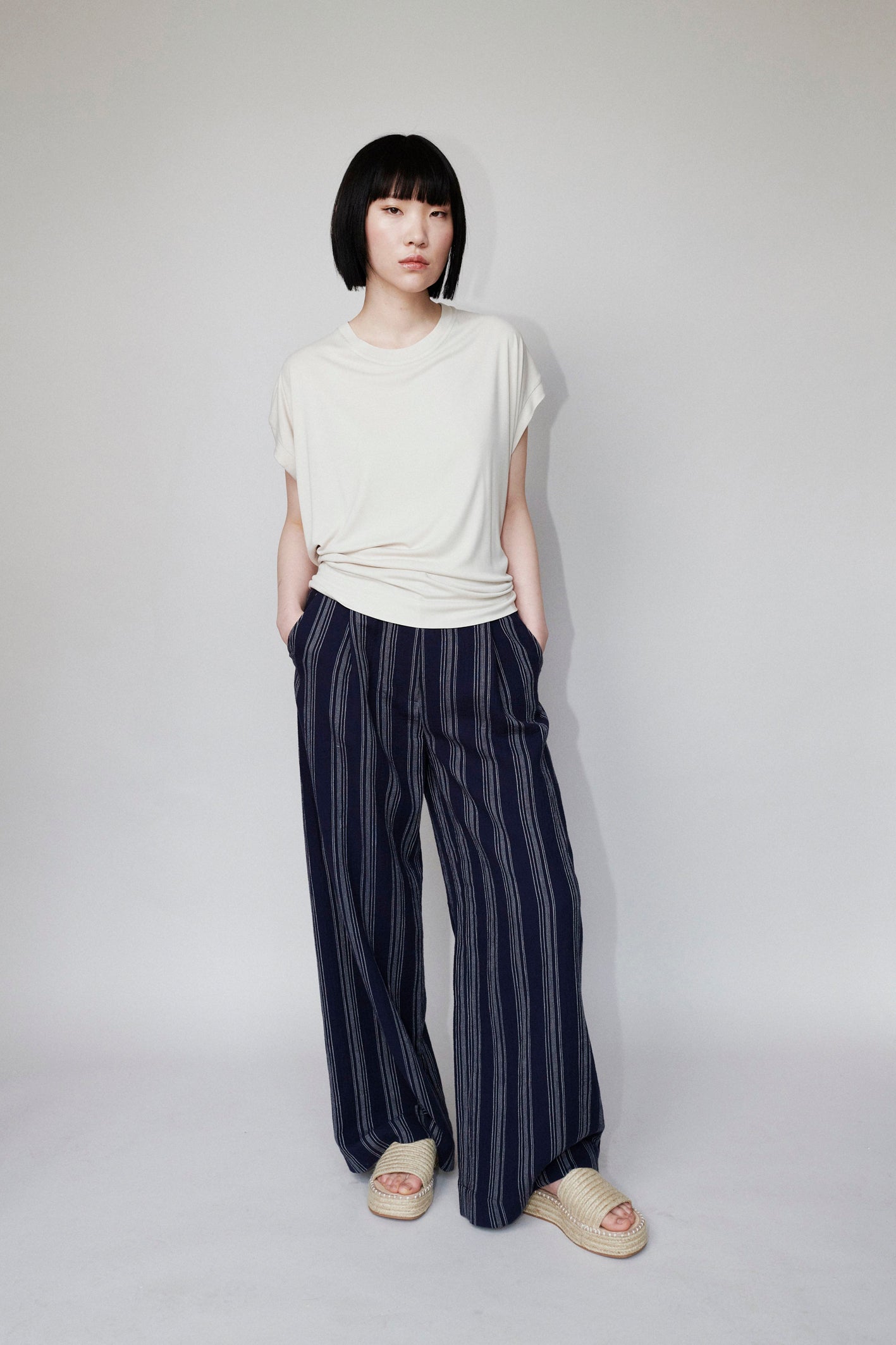 CHŌWA TROUSERS DARK BLUE / STRIPED